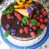 Csokis torta gyümölcsökkel
