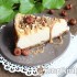 Sajttorta karamellöntettel és mogyoróval