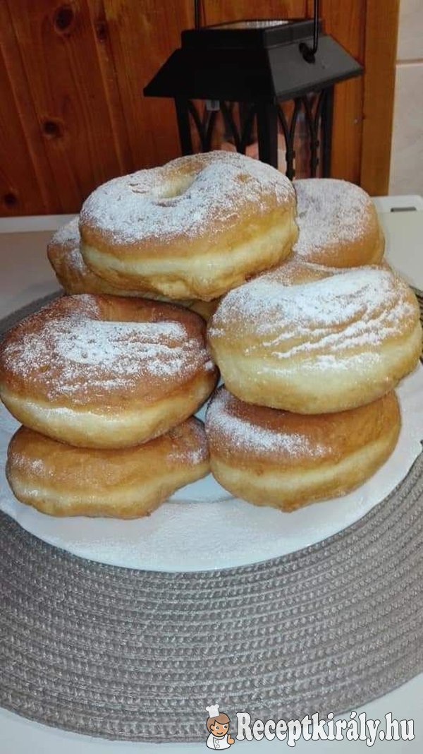 Szalagos fánk Erzsike konyhájából