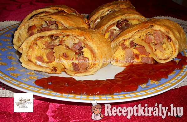 Bécsi sajtos-sonkás tekercs