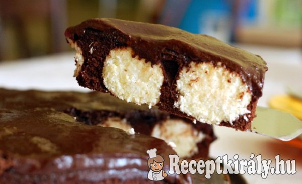 Csokis kókuszgolyós torta