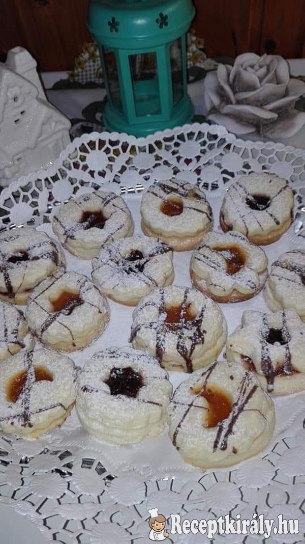 Lekváros linzer Erzsike konyhájából