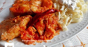 Pontypörkölt túrós tésztával