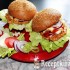 Mozzarellás csirkeburger házi húspogácsával