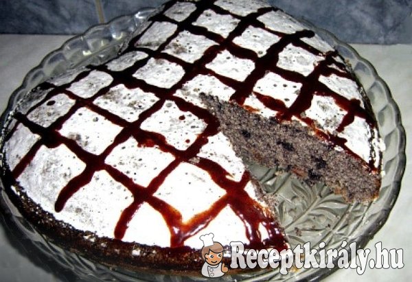 Máktorta tojásfehérjemázzal