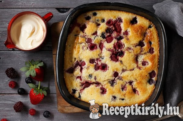 Erdei gyümölcsös joghurtos pite