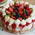 Joghurtos túrókrém torta erdei gyümölcsökkel